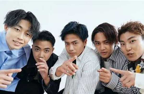 コムドットの1人あたりの現在の収入(月収)がヤバい！